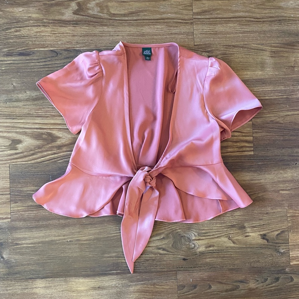 Cute Target peach colored blouse!